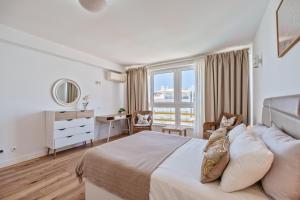 Casa Lume Stylish Apartment with Pool in Albufeira