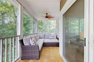 Sea Colony 52009