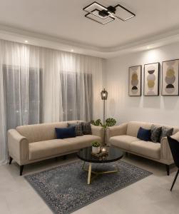 Modernes Apartment 3 Pools Balkon mit Aussicht