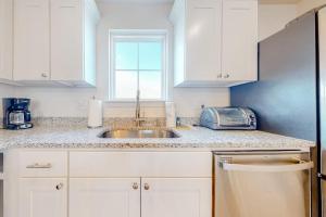 17 Rehoboth Beach House --- 20494 Coastal Highway, Unit #17
