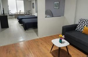Hotel La Paz 706 Suites