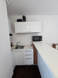 Seaview Summerland Apartaments