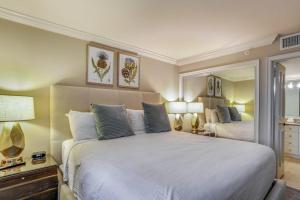 Marco Beach Ocean Resort Condominiums #605