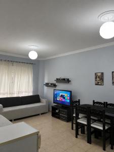 Lon Apartment