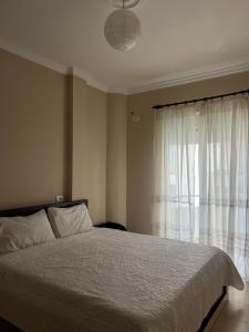 Lon Apartment