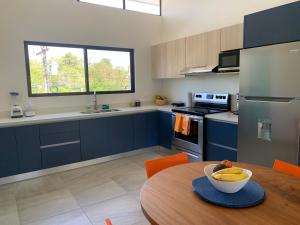 Relaxing 2BR Stay Saltwater Pool and Modern Amenities