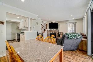 Hideaway Valley Condo 36