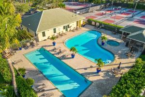 Bundled Cypress Golf Retreat, Unit 203