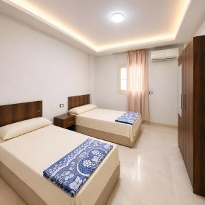 Amwaj Al Fayrouz برج أمواج الفيروز