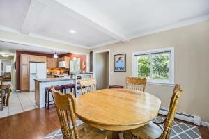 Pleasant Street Retreat