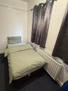 Prime Ipswich Location -Near Water to Waterfront