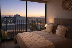 Panoramic View with Private Balcony, Santiago T905
