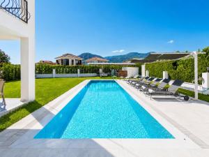 Villa Crystal