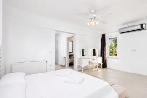 Villa Crystal