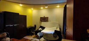 Modest Ultra Central Apartment Council Square