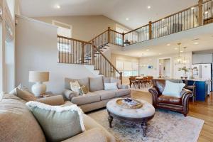 Marlin Chase --- 30340 Bermuda Dr