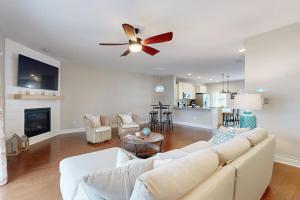 Sandy Cove --- 30184 Jump Ln