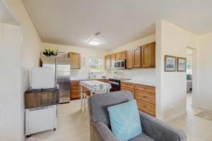 Lemon Bay Retreat