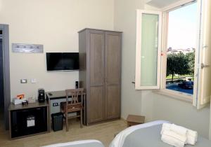 EOS Room and Breakfast img17