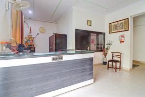 Super OYO Hotel O White House