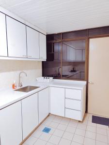 SweetHome 12Pax 3Bedroom Fahrenheit 88 PAvilion Bukit Bintang TRX AJH2