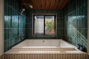 Hidden Tropical Loft Villa Retreat - Hoi An town