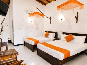 Rainbow Safari & Lodge