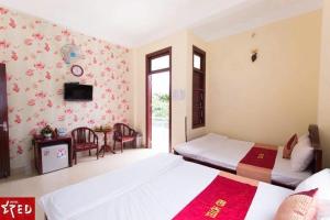 The Red Hotel Côn Đảo