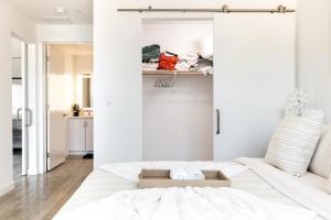 Stylish Westside Stay in Santa Monica