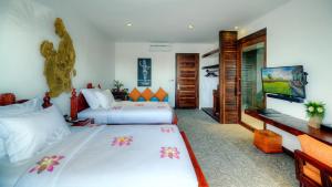 Golden Temple Retreat