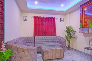 Super Townhouse Gauhati University Formerly The Silver Stone