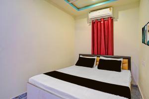 Super Townhouse Gauhati University Formerly The Silver Stone