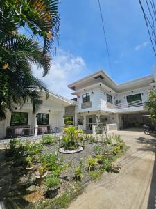 Carandang Tourist Inn