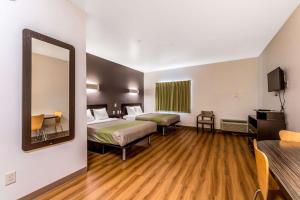 Super 8 by Wyndham Kenedy