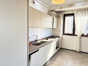 Infinity Sunrise Mamaia Nord - Beachfront Aparthotel