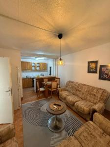 BAMBI apartmani, prva Djenovacka