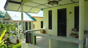 Green Cottage Beach Resort
