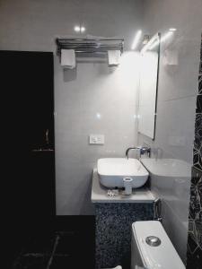 hotel sargam sadan