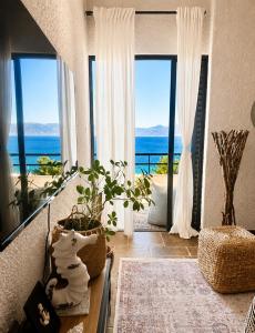 SeaTerra Boutique suite