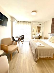 Iris Beach 216
