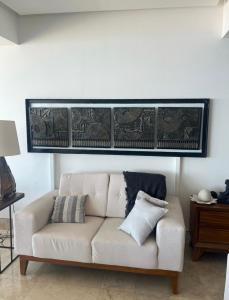 Two Bedroom Apartment with Ocean and City View by Eudy
