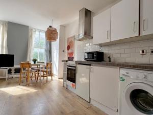 Clerkenwell Apartments by PrimeCityHosts