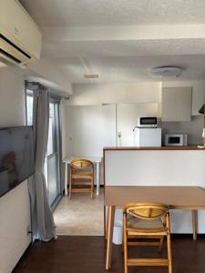 Gallery Compass- Art Stay with Breakfast Free Parking