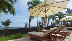Melaya Beach Resort Queen Bed