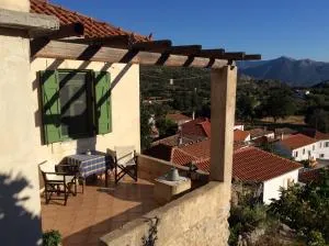 Lillian's Traditional House - Kremastí