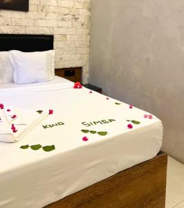 King Simba Apartment Hotel & Restaurant