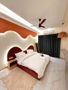 Ganga Nest - Cosy 2BHK with Ganga View