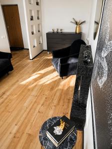 Romance Apartments