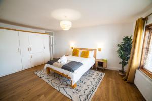 High Street Retreat
