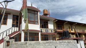Dolma house home stay